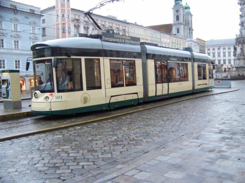 100_0680_Tramaway de Linz, le Grottenbahn.jpg