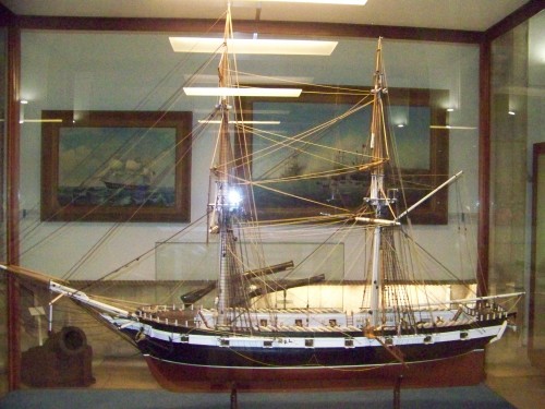 100_7507 Musée de la marine, l'une des nombreuses maquettes.jpg