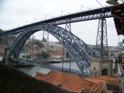 100_7236_Porto_Le pont Eiffel.jpg