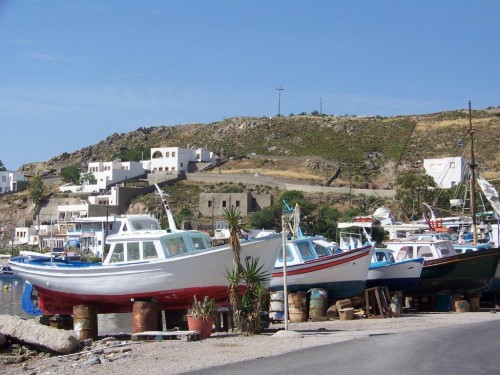 100_6909_bateaux sur la plage.jpg