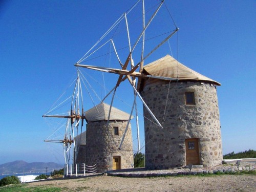 101_0085_Les moulins de Patmos.jpg