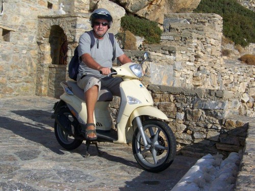 100_5649_Scooter.jpg