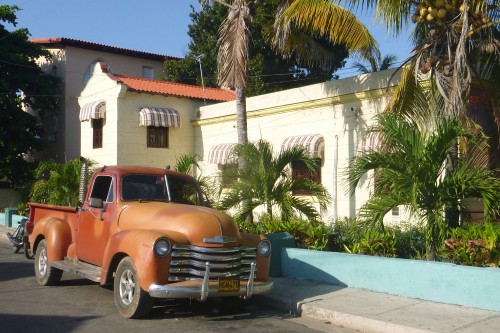 Cuba varadero maison et camionnette.JPG