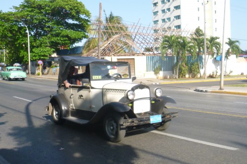 Cuba varadero voiture américaine taxi.JPG