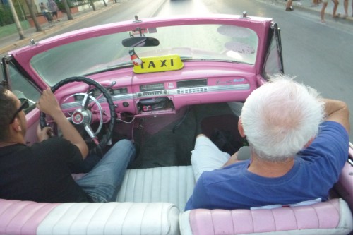 Cuba varadero taxi rose (2).JPG