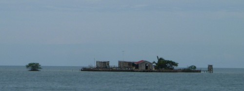 blue range cay cabanes pêcheurs.JPG