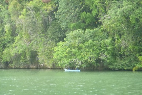 guatemala rio dulce pirogue (2).JPG