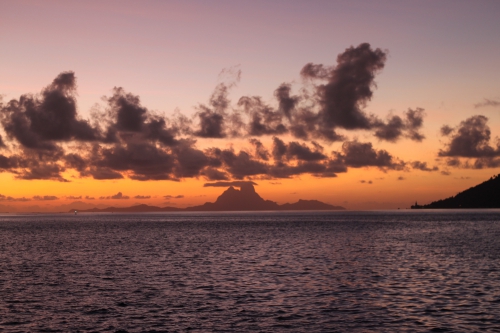 Coucher de soleil Face à Bora bora.JPG