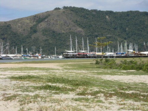 3 Quai Escunas vu de la plage.JPG