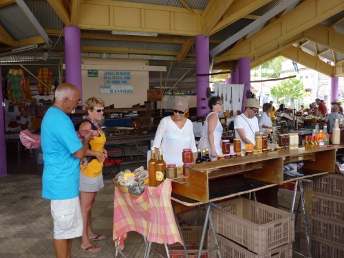 Ste Anne, marché.JPG