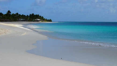 plage sable blanc.JPG