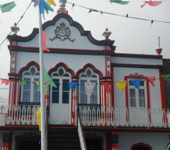 2014-06-14 17h39 Imperio chapelle dédié à l'esprit saint Terceira Açores.JPG