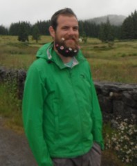 2014-06-14 15h40 descendant de Charlemagne à la barbe fleurie près de la  Grotte do Natal Terceira Açores.JPG